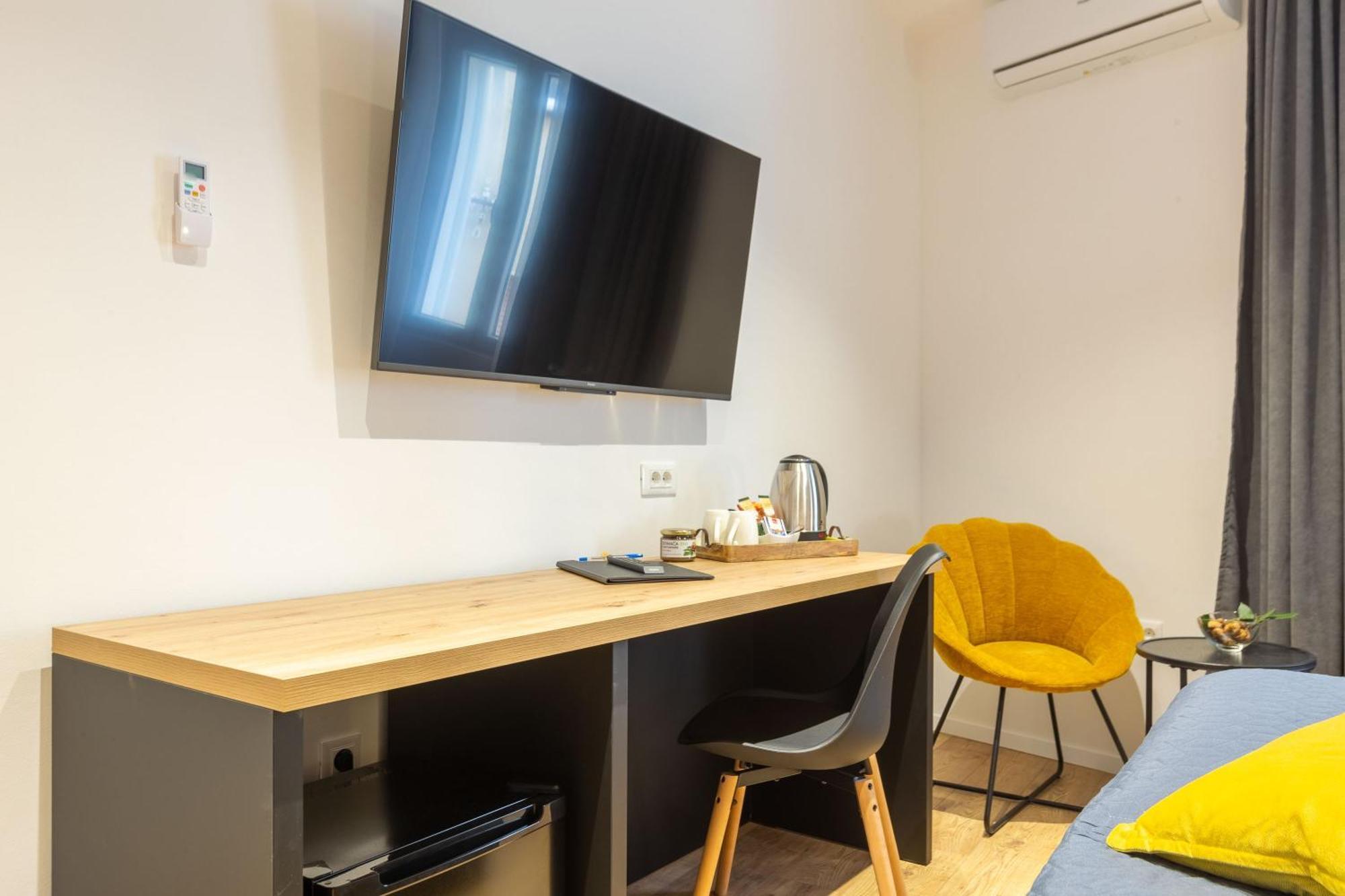 2M Exclusive Rooms Zadar Bagian luar foto