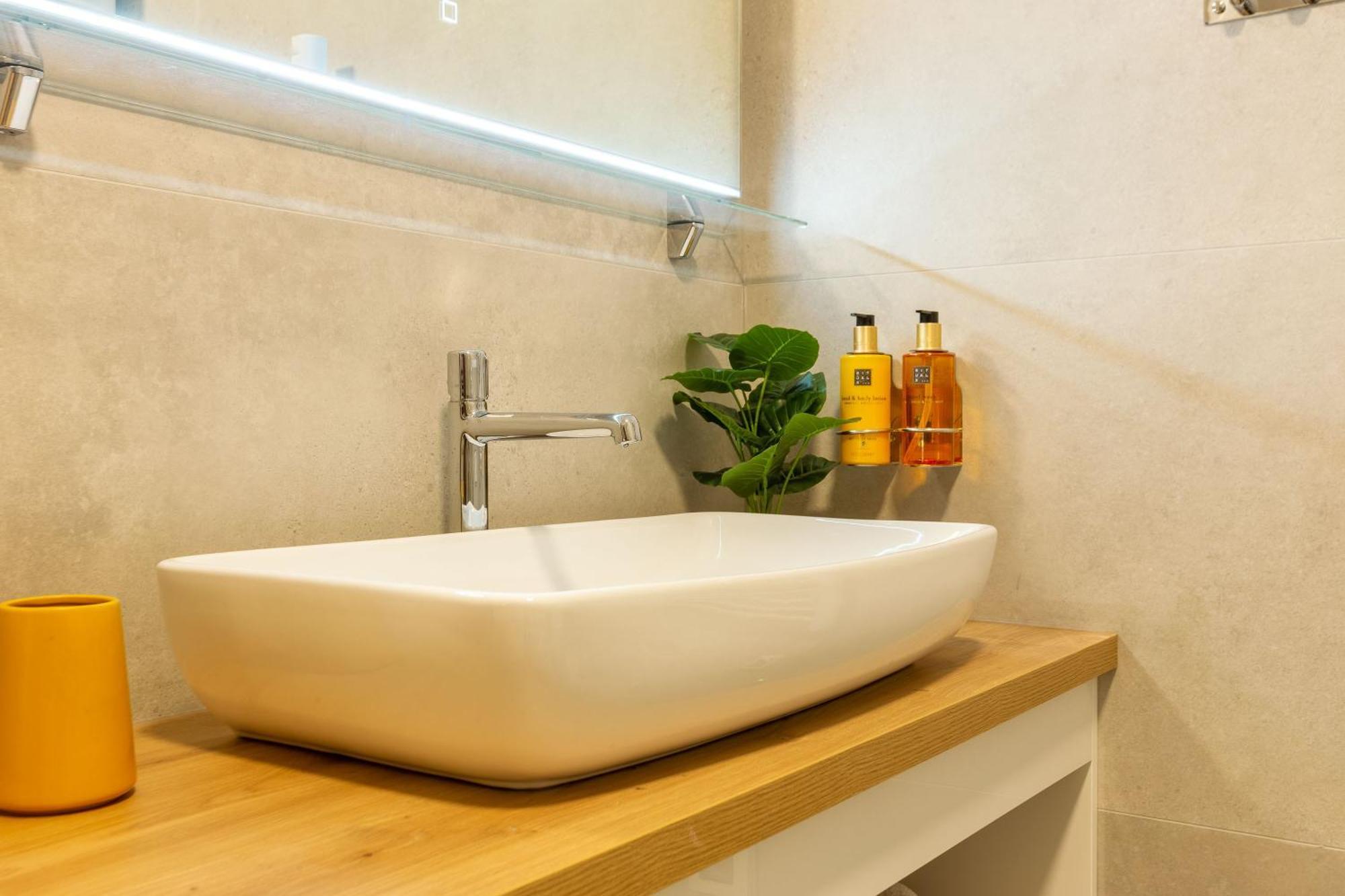 2M Exclusive Rooms Zadar Bagian luar foto